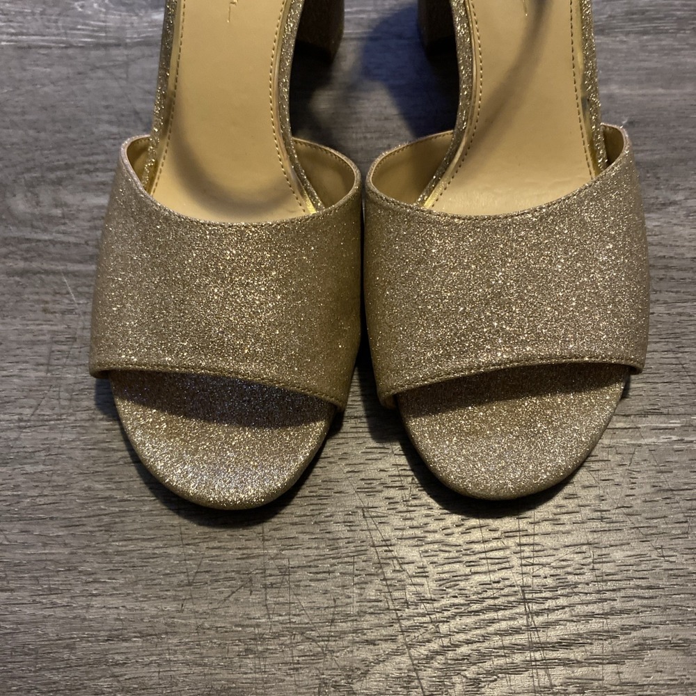 JESSICA SIMPSON "SHERRON" ANKLE STRAP BLOCK HEEL SANDAL GOLD GLITTER FINISH 10M - Picture 3 of 16